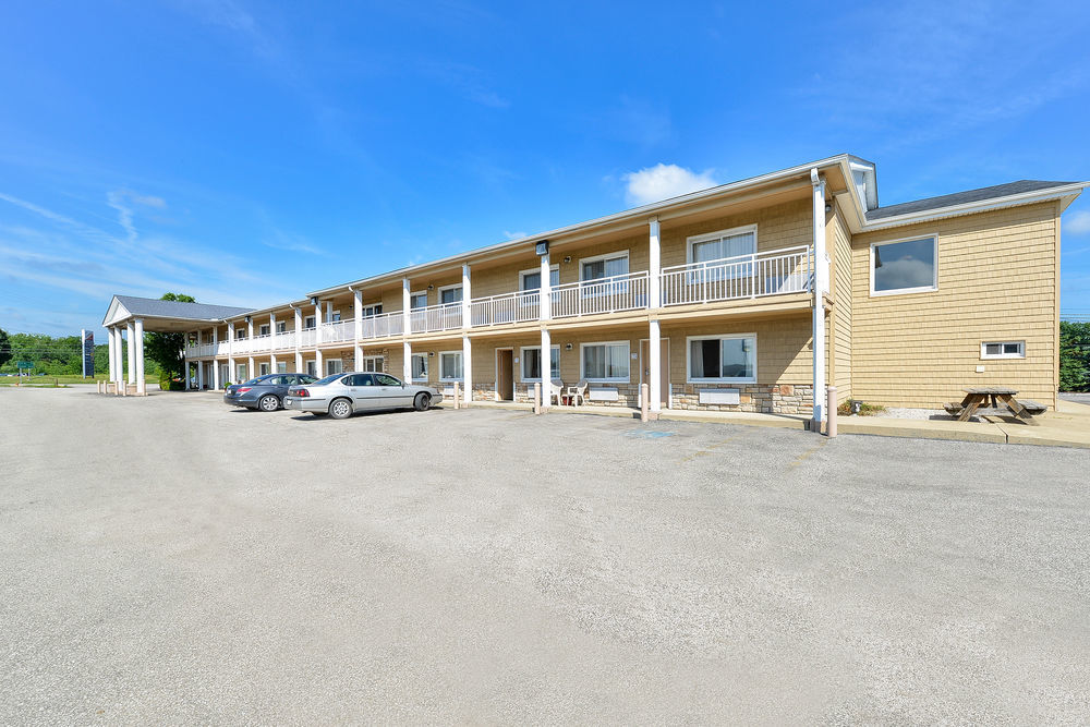 Americas Best Value Inn Ashtabula/Austinburg Exterior photo