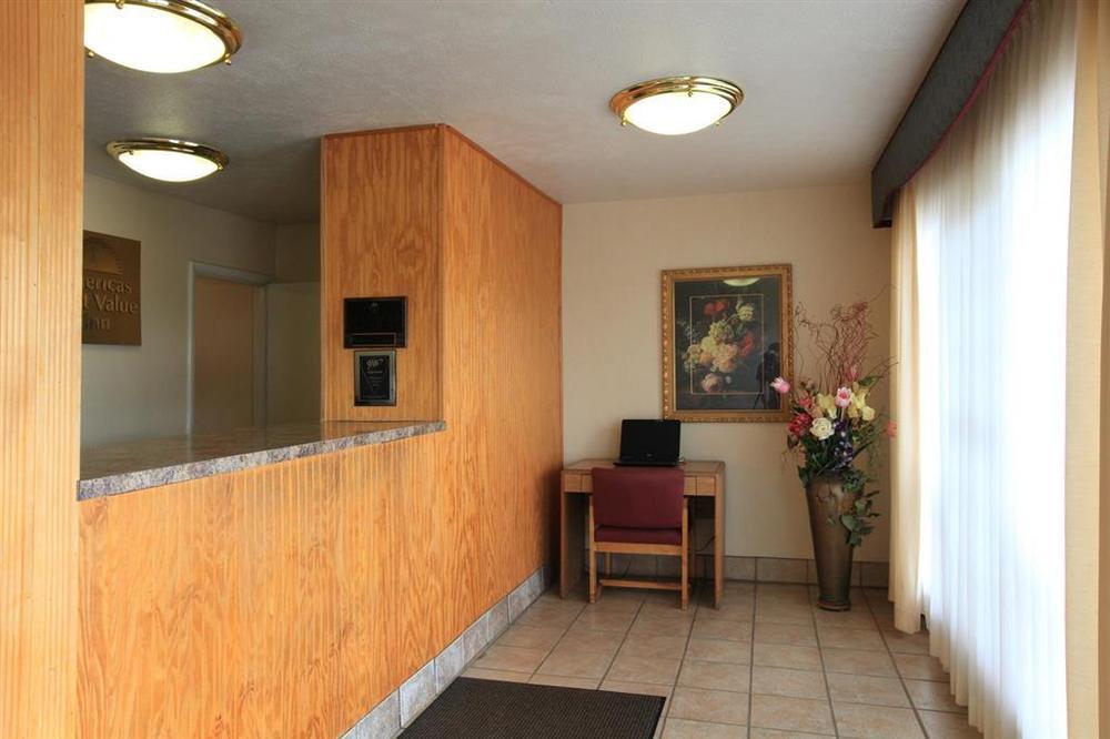 Americas Best Value Inn Ashtabula/Austinburg Interior photo